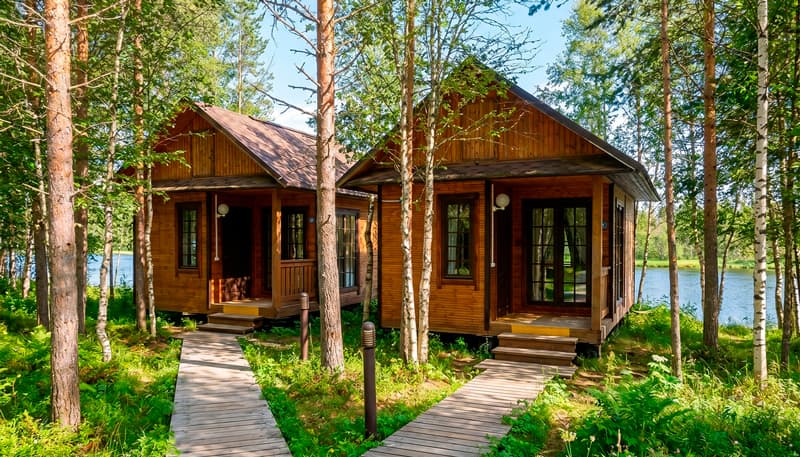 Дом у реки